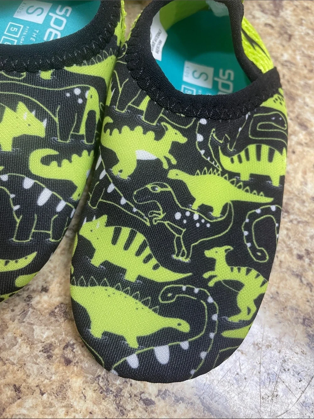 Speedo Swim & Play Booties. Baby Boy’s Size Small(5-6). Dinosaur Design  NEW!!